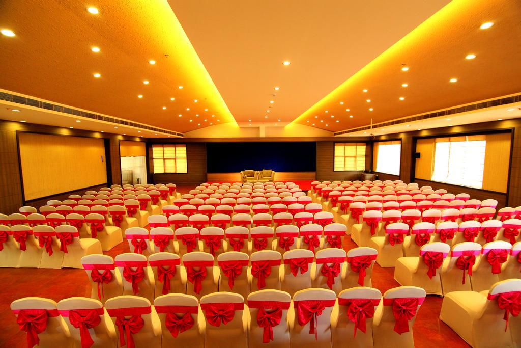Paravoor Galaxy Hotel Cherai Beach Eksteriør billede